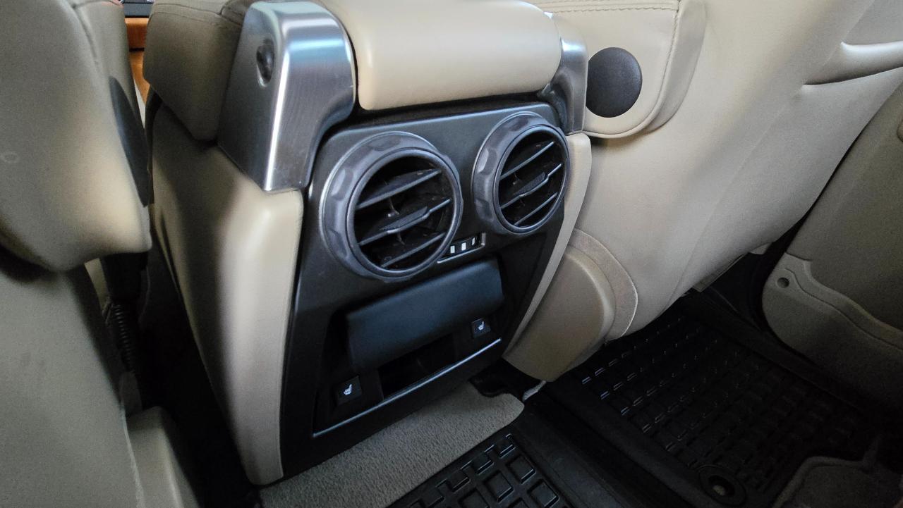Land Rover LR4  2012