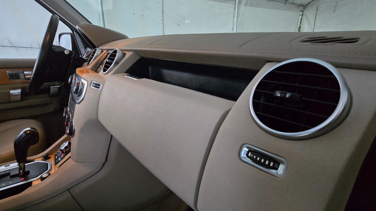 Land Rover LR4  2012