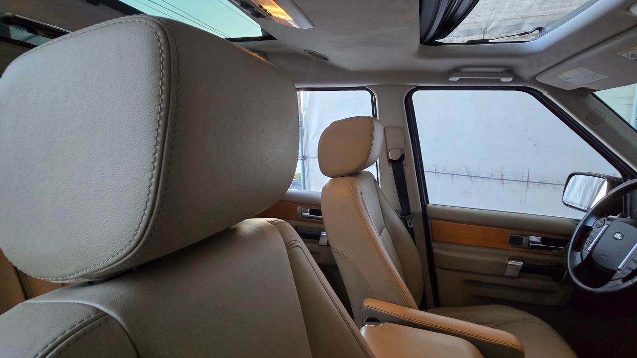 Land Rover LR4  2012