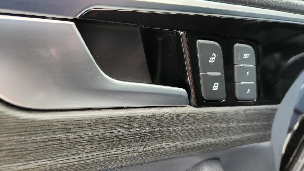 Audi A4 Sedan Premium 40 TFSI quattro 2021