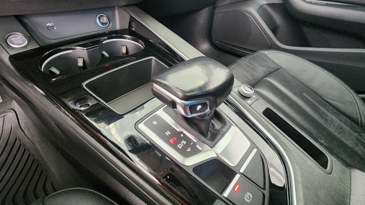 Audi A4 Sedan Premium 40 TFSI quattro 2021