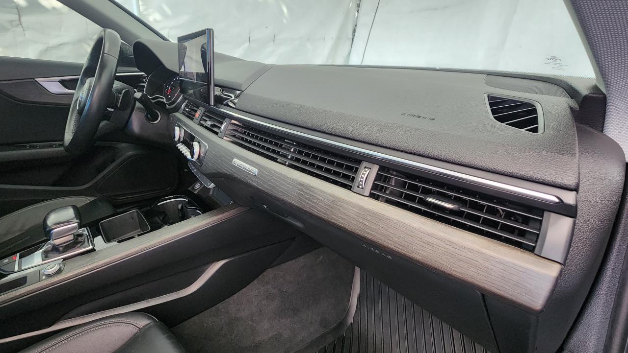 Audi A4 Sedan Premium 40 TFSI quattro 2021