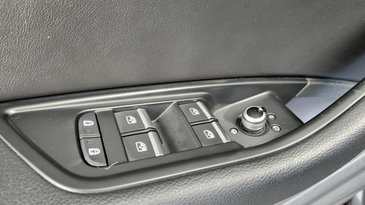 Audi A4 Sedan Premium 40 TFSI quattro 2021