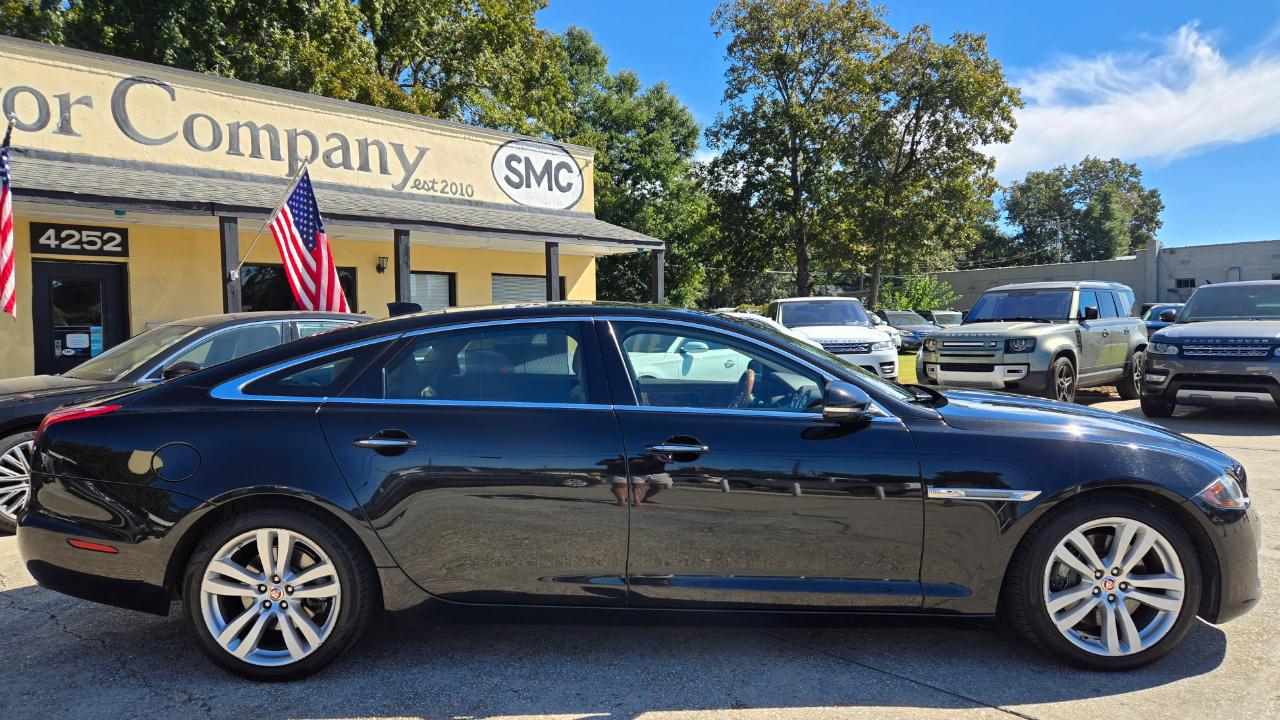 Jaguar XJ  2016