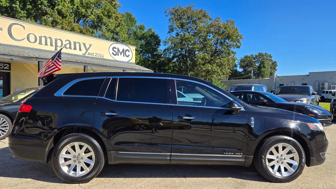 Lincoln MKT 4dr Wgn 3.7L AWD w/Livery Pkg 2016