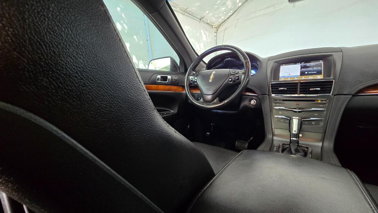 Lincoln MKT 4dr Wgn 3.7L AWD w/Livery Pkg 2016