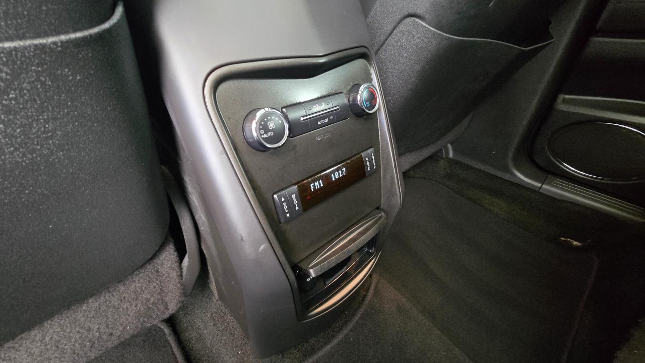 Lincoln MKT 4dr Wgn 3.7L AWD w/Livery Pkg 2016