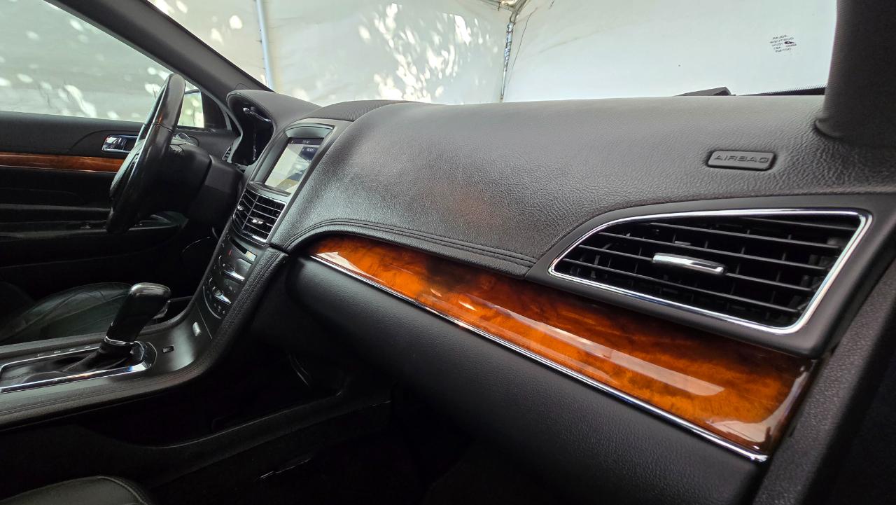 Lincoln MKT 4dr Wgn 3.7L AWD w/Livery Pkg 2016