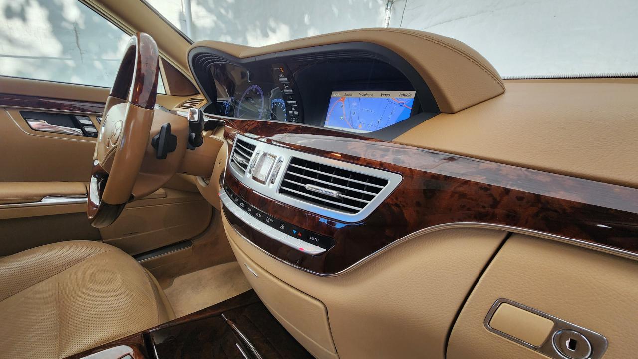 Mercedes-Benz S-Class  2013