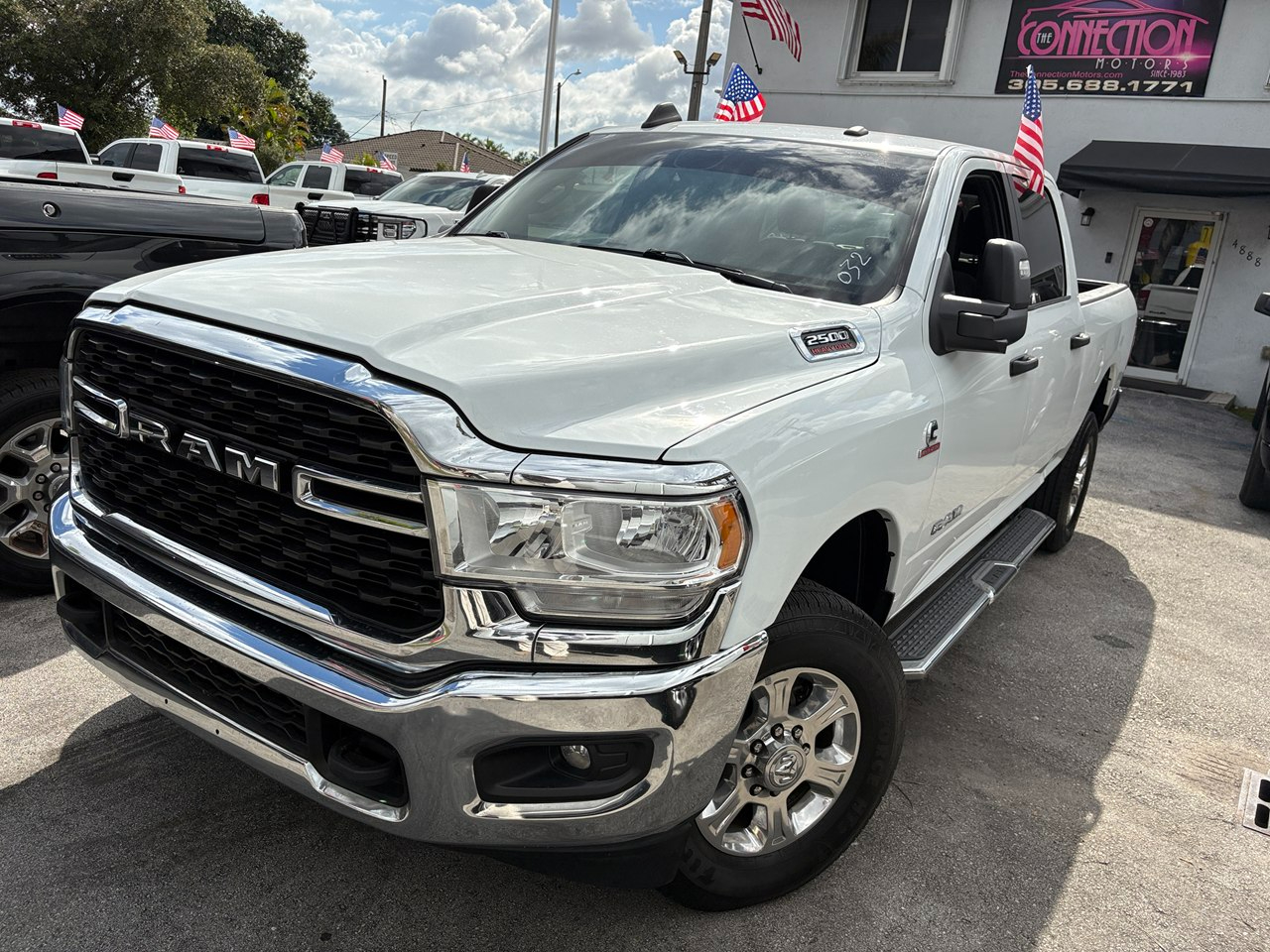 RAM 2500 Tradesman Crew Cab SWB 4WD 2024