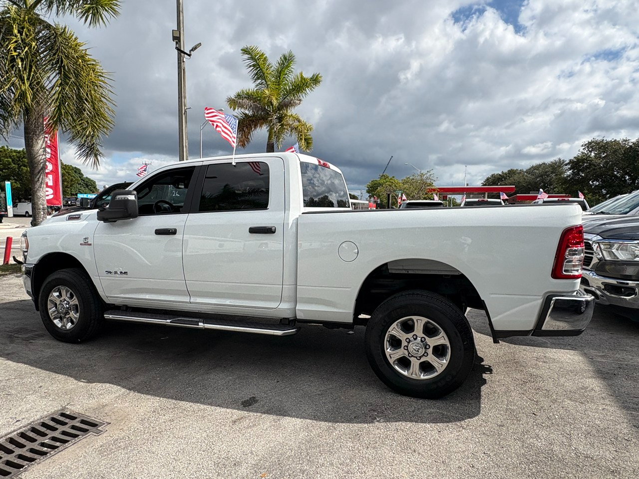 RAM 2500 Tradesman Crew Cab SWB 4WD 2024