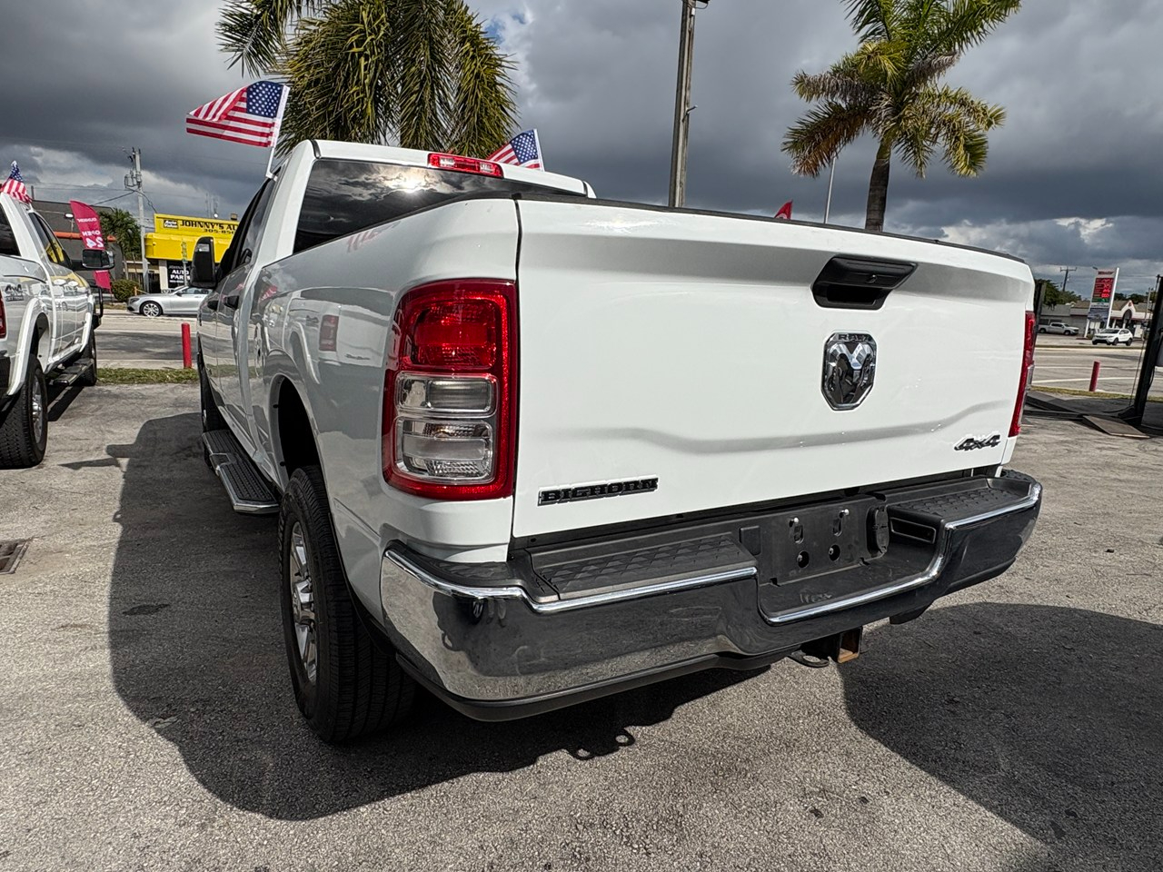 RAM 2500 Tradesman Crew Cab SWB 4WD 2024