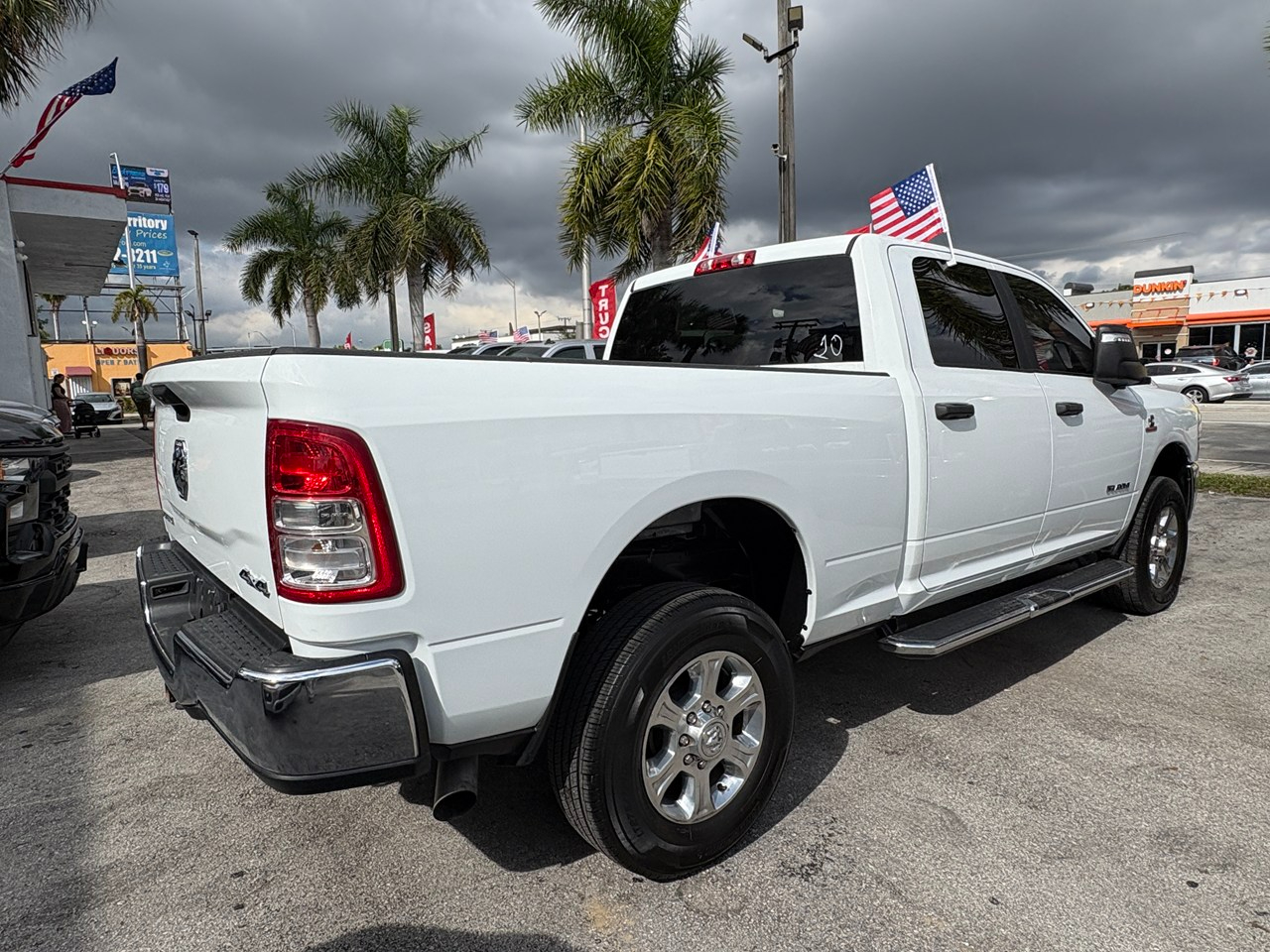 RAM 2500 Tradesman Crew Cab SWB 4WD 2024