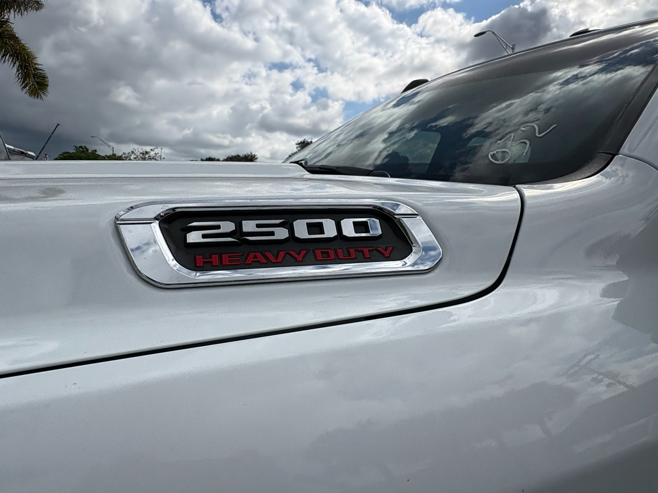 RAM 2500 Tradesman Crew Cab SWB 4WD 2024