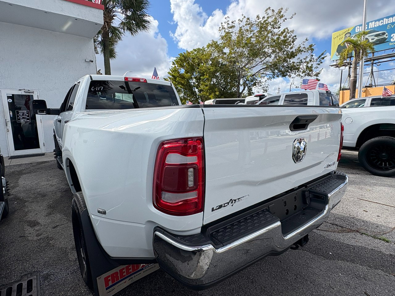 RAM 3500 Big Horn Crew Cab LWB 4WD DRW 2024