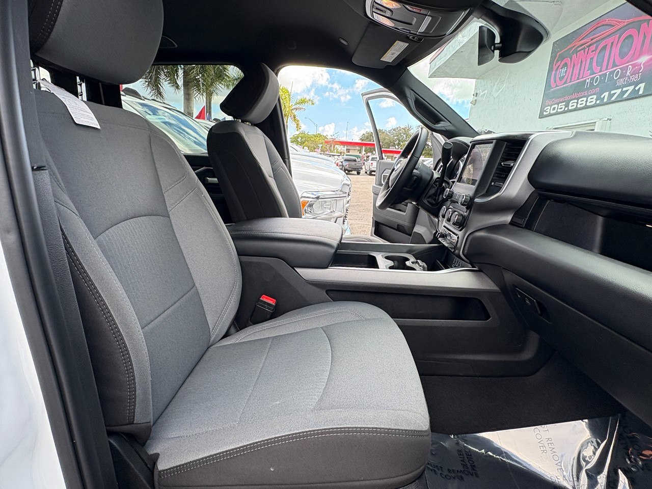 RAM 3500 Big Horn Crew Cab LWB 4WD DRW 2024