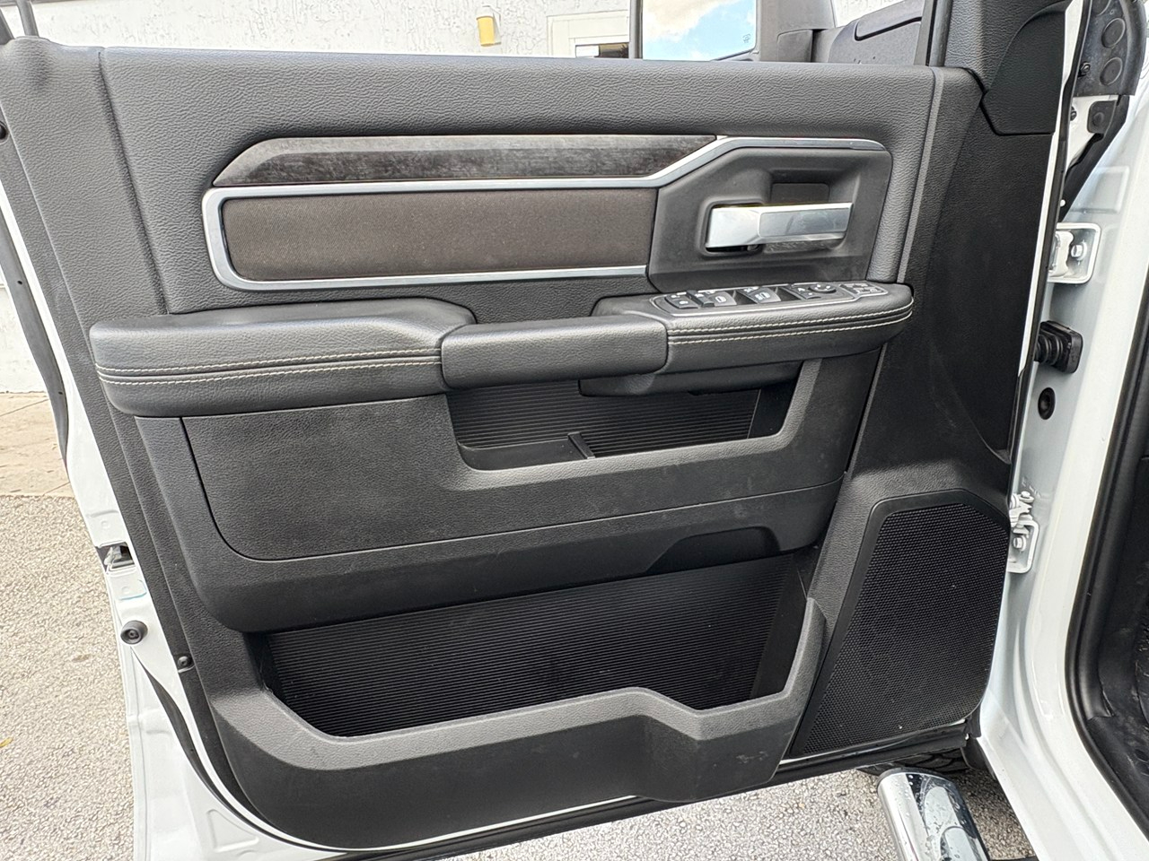 RAM 3500 Big Horn Crew Cab LWB 4WD DRW 2024