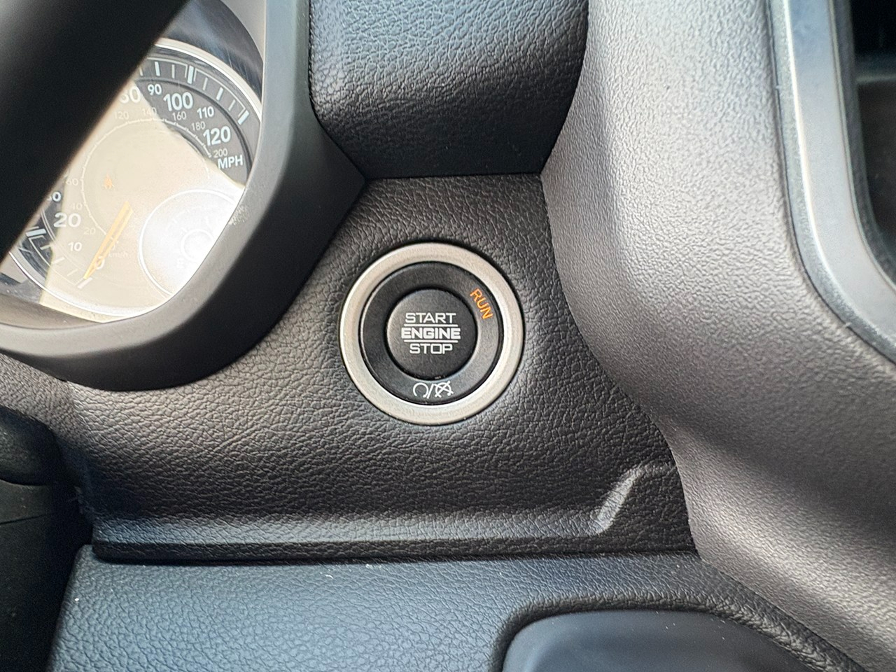 RAM 3500 Big Horn Crew Cab LWB 4WD DRW 2024