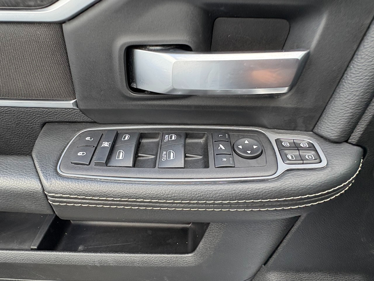 RAM 3500 Big Horn Crew Cab LWB 4WD DRW 2024