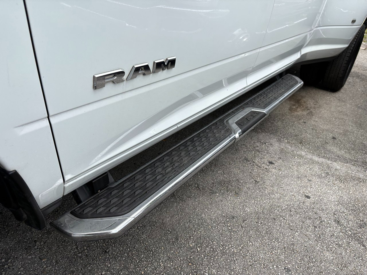 RAM 3500 Big Horn Crew Cab LWB 4WD DRW 2024