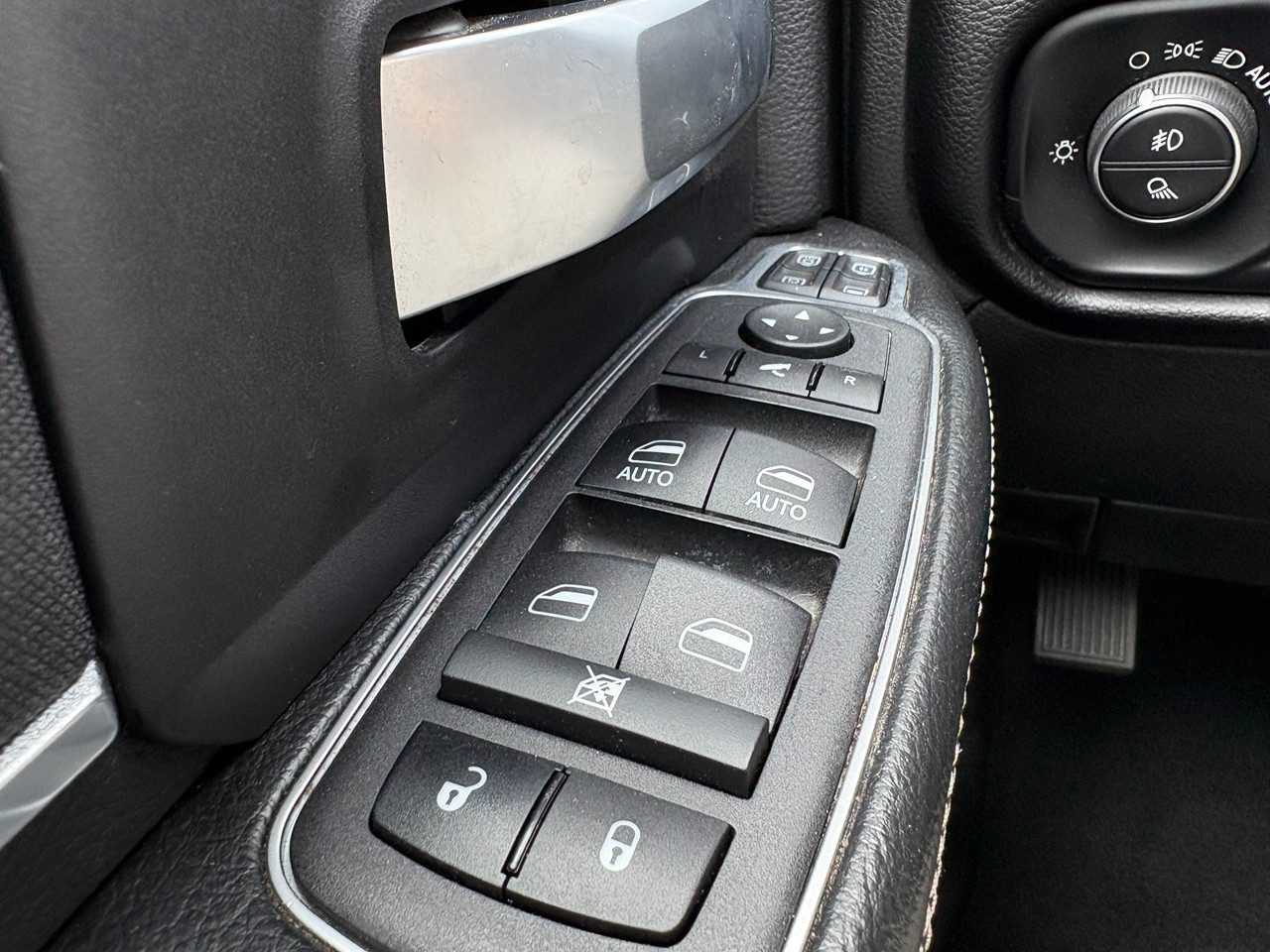 RAM 3500 Big Horn Crew Cab LWB 4WD DRW 2024