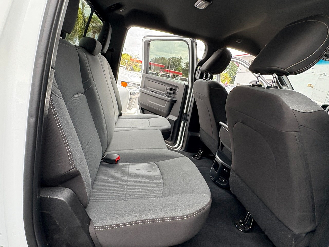 RAM 3500 Tradesman Crew Cab 4WD DRW 2023