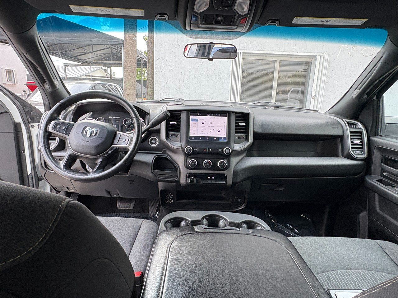 RAM 3500 Tradesman Crew Cab 4WD DRW 2023