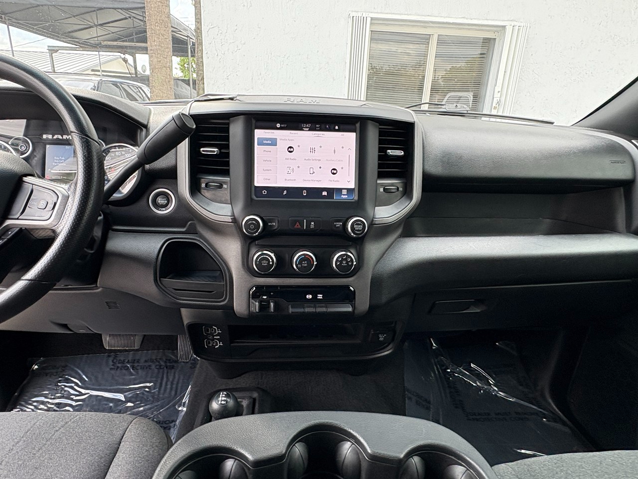 RAM 3500 Tradesman Crew Cab 4WD DRW 2023