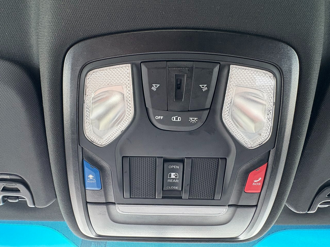 RAM 3500 Tradesman Crew Cab 4WD DRW 2023