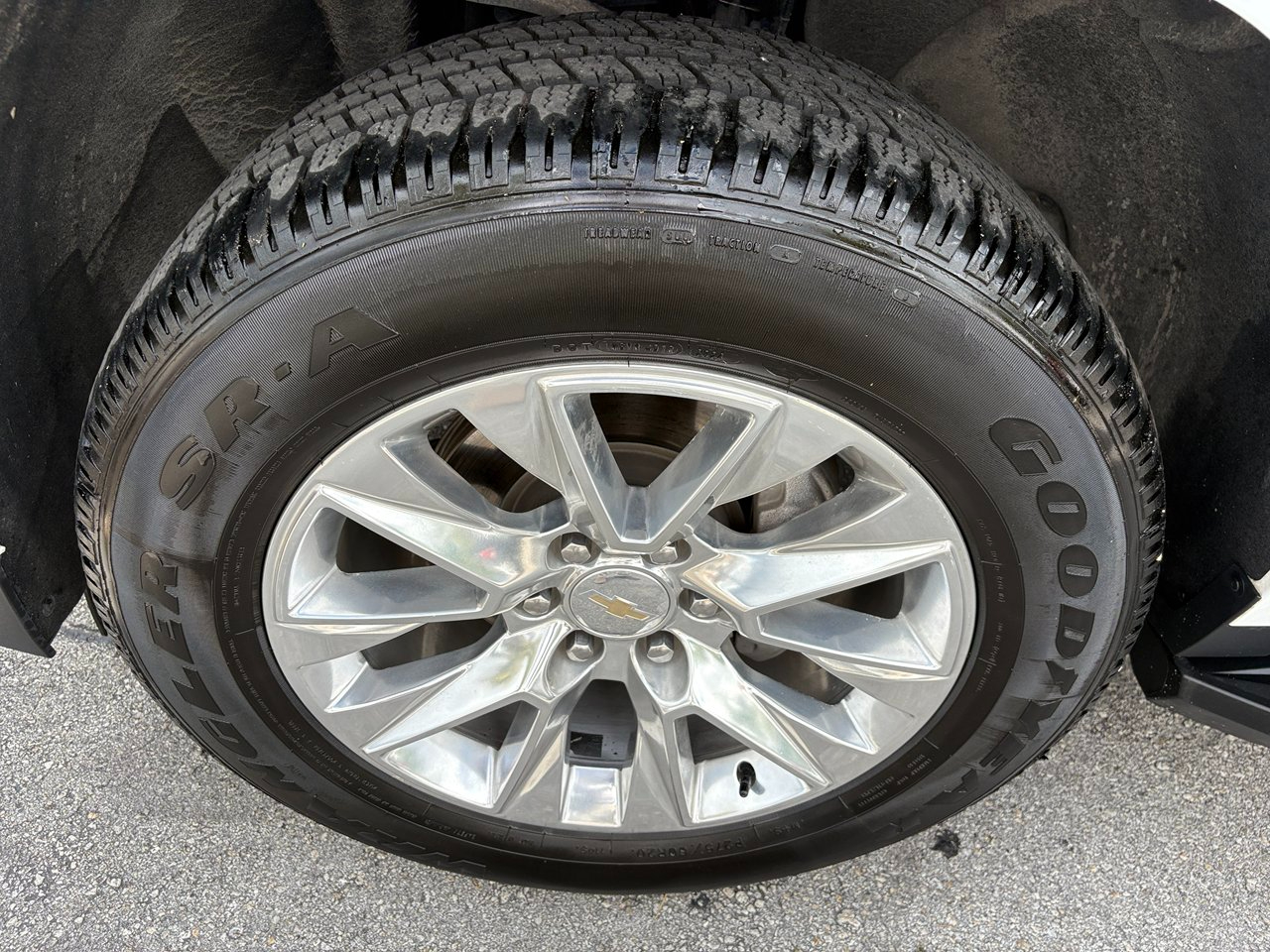 Chevrolet Suburban Premier 2023