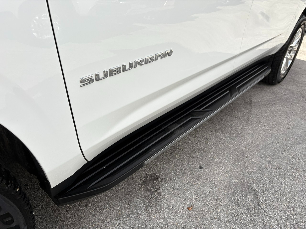 Chevrolet Suburban Premier 2023