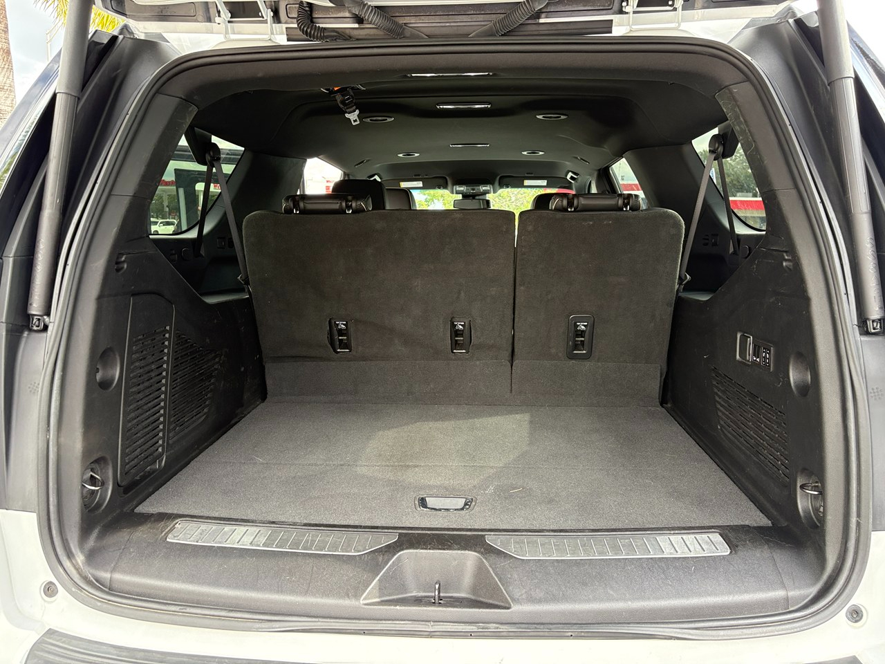 Chevrolet Suburban Premier 2023