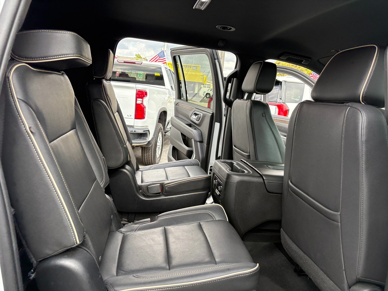 Chevrolet Suburban Premier 2023