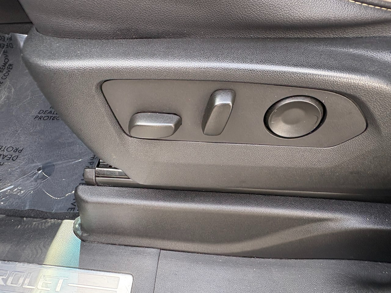 Chevrolet Suburban Premier 2023