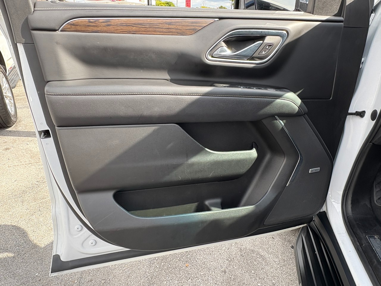 Chevrolet Suburban Premier 2023