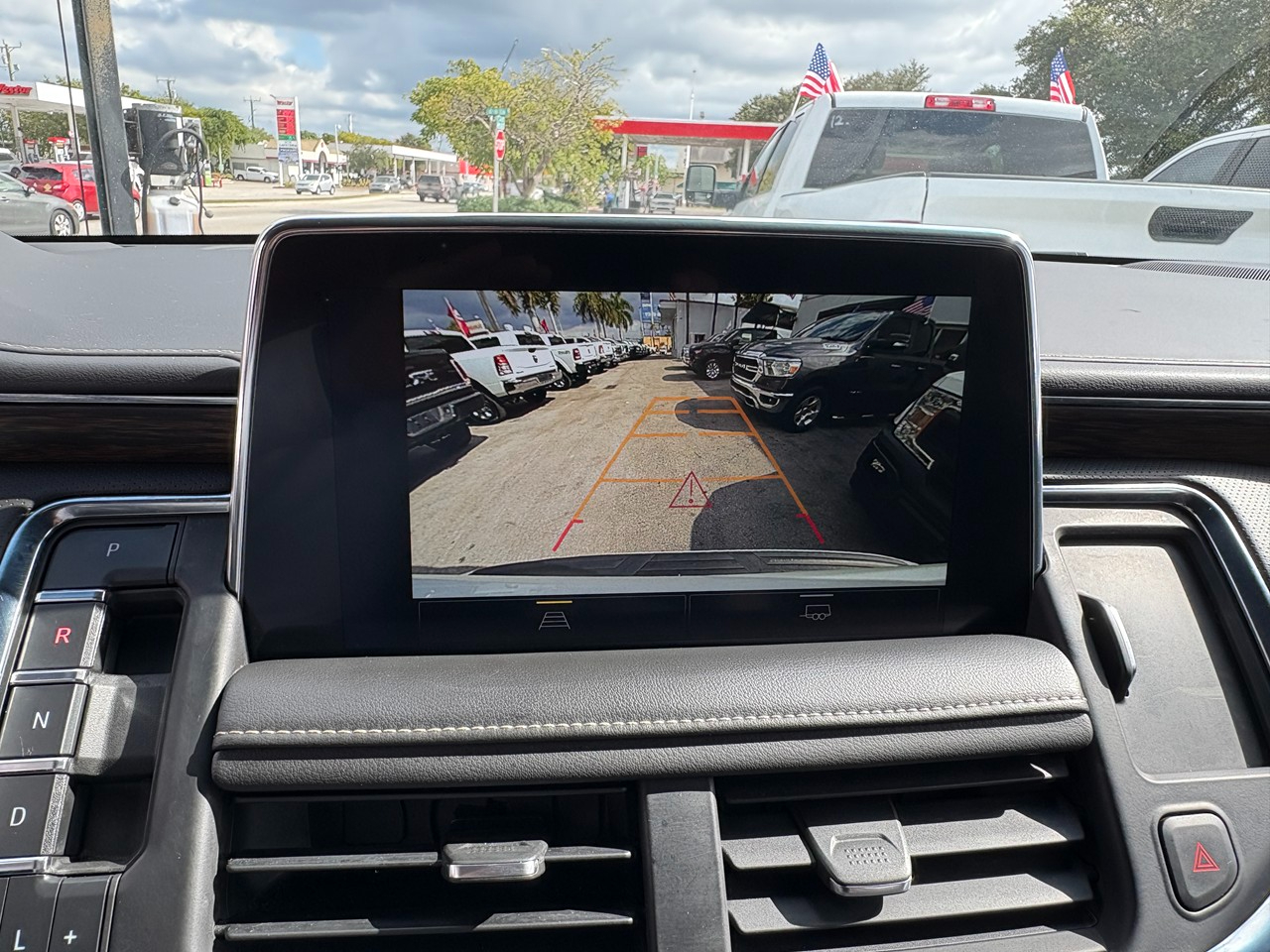 Chevrolet Suburban Premier 2023