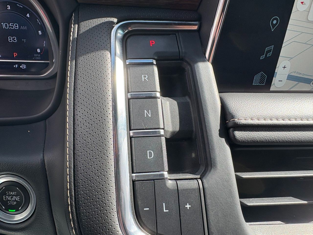 Chevrolet Suburban Premier 2023