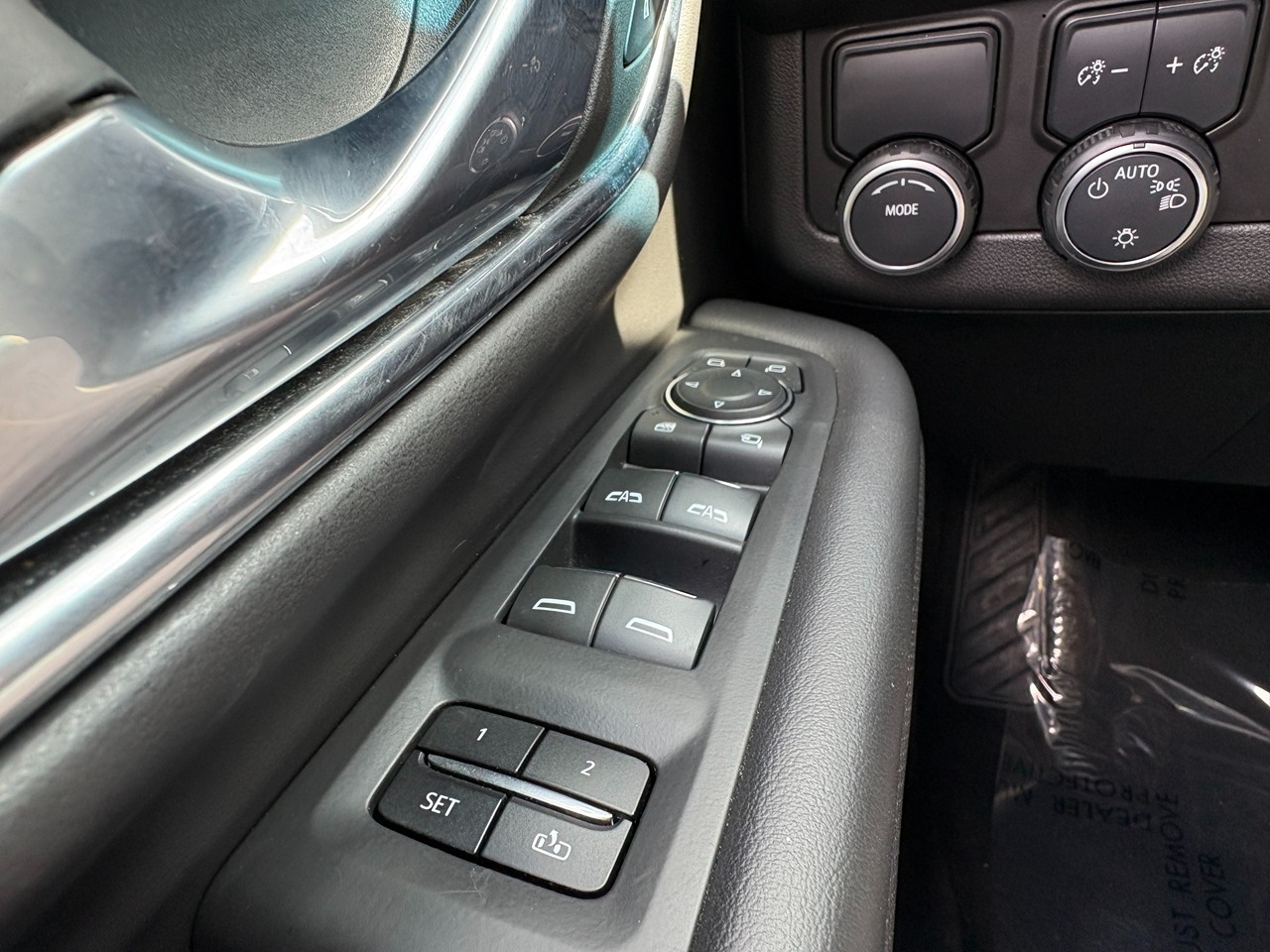 Chevrolet Suburban Premier 2023