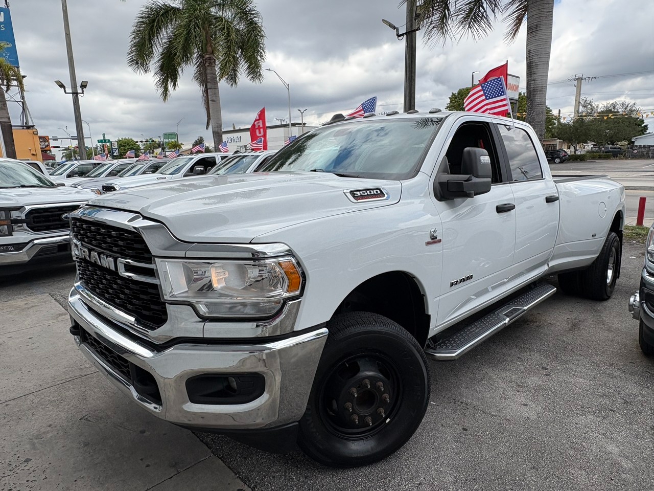 RAM 3500 Big Horn Crew Cab LWB 4WD DRW 2024