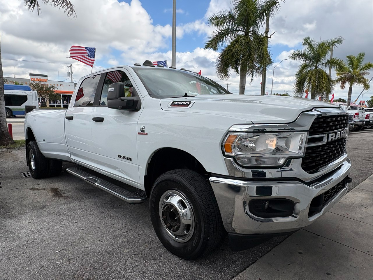 RAM 3500 Big Horn Crew Cab LWB 4WD DRW 2024