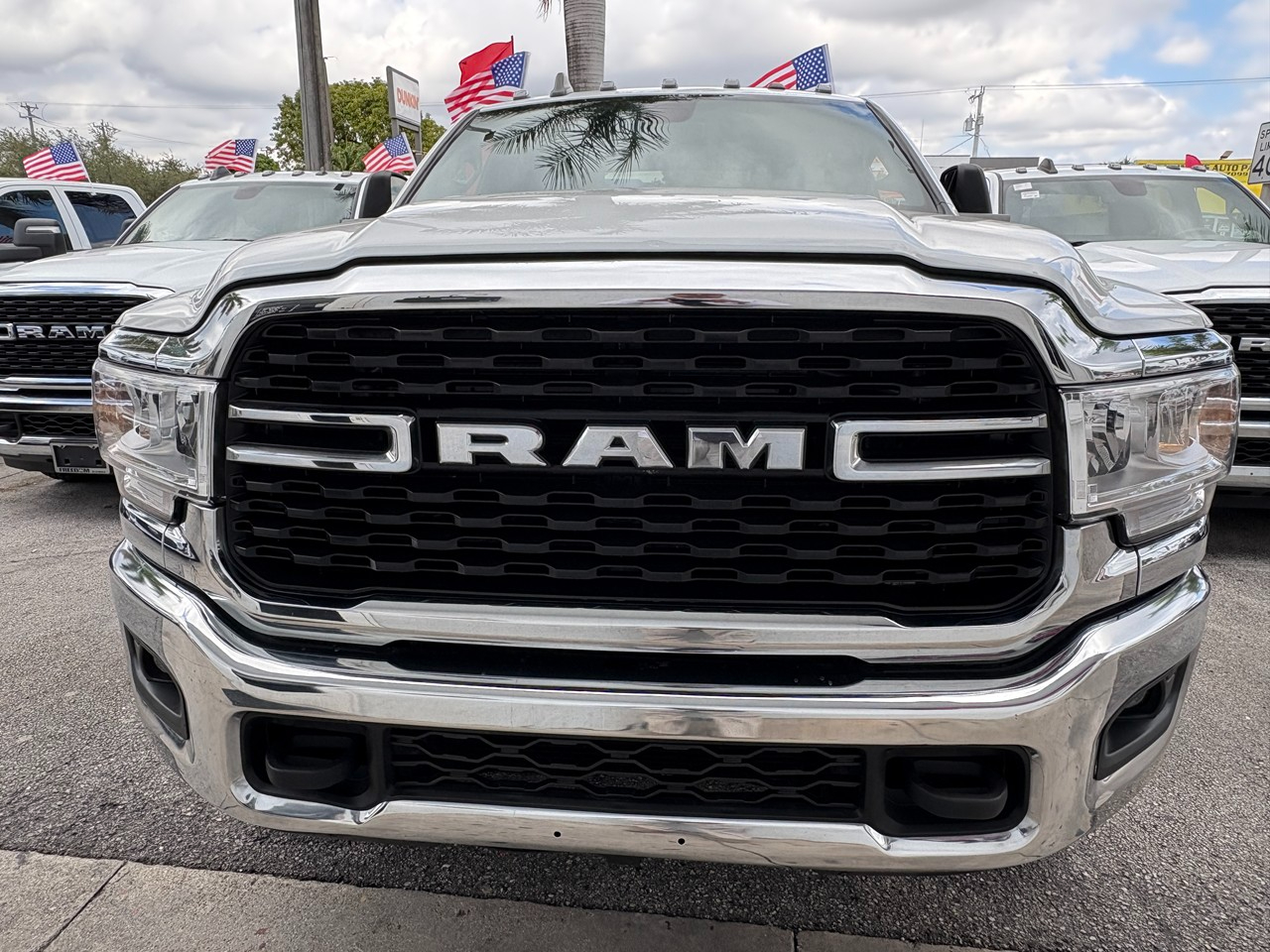 RAM 3500 Big Horn Crew Cab LWB 4WD DRW 2024