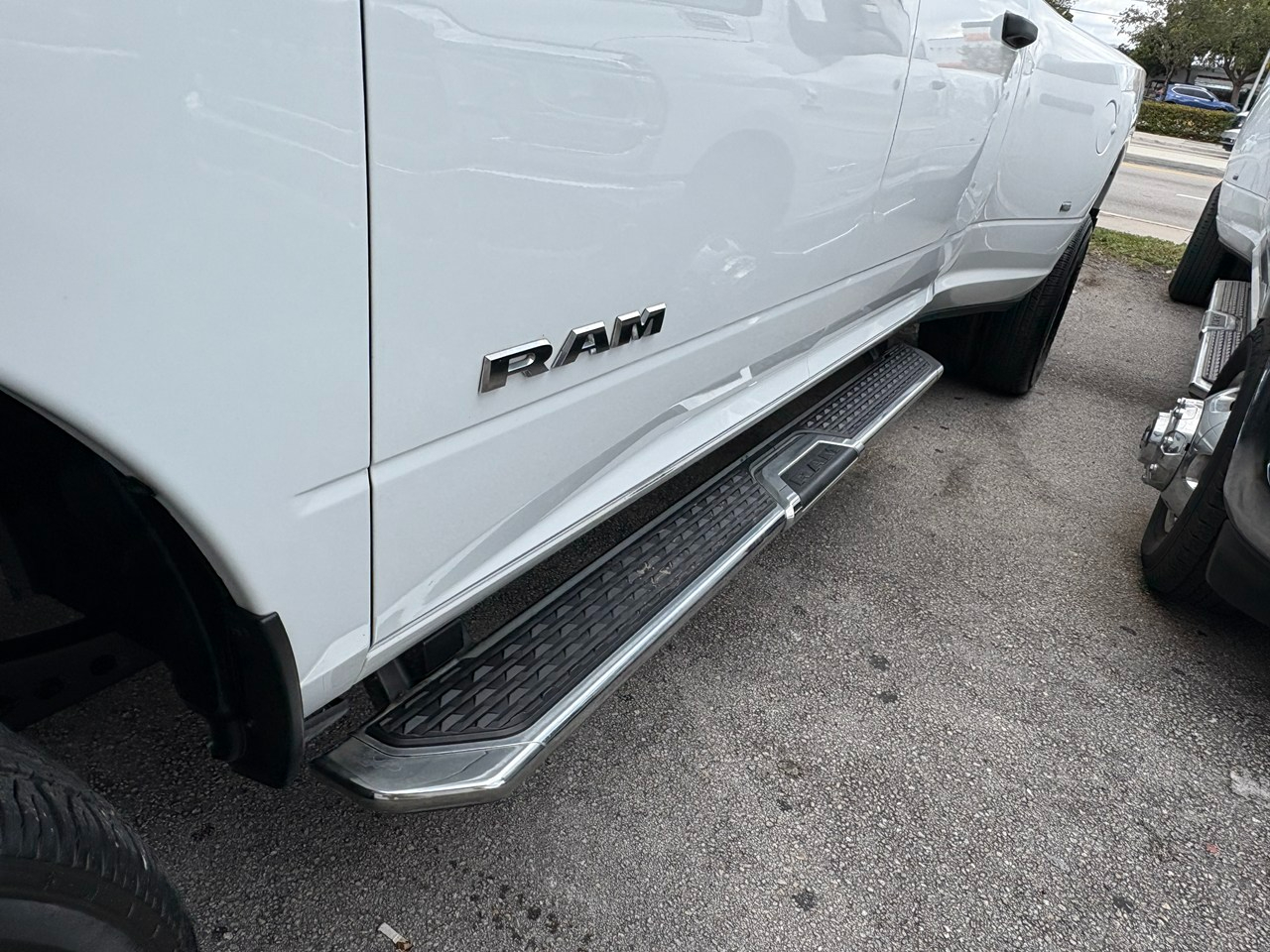 RAM 3500 Big Horn Crew Cab LWB 4WD DRW 2024