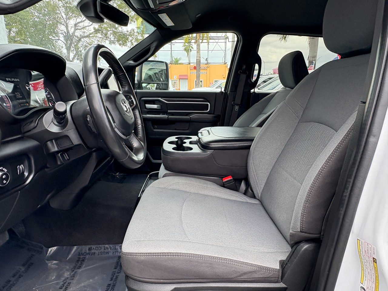 RAM 3500 Big Horn Crew Cab LWB 4WD DRW 2024