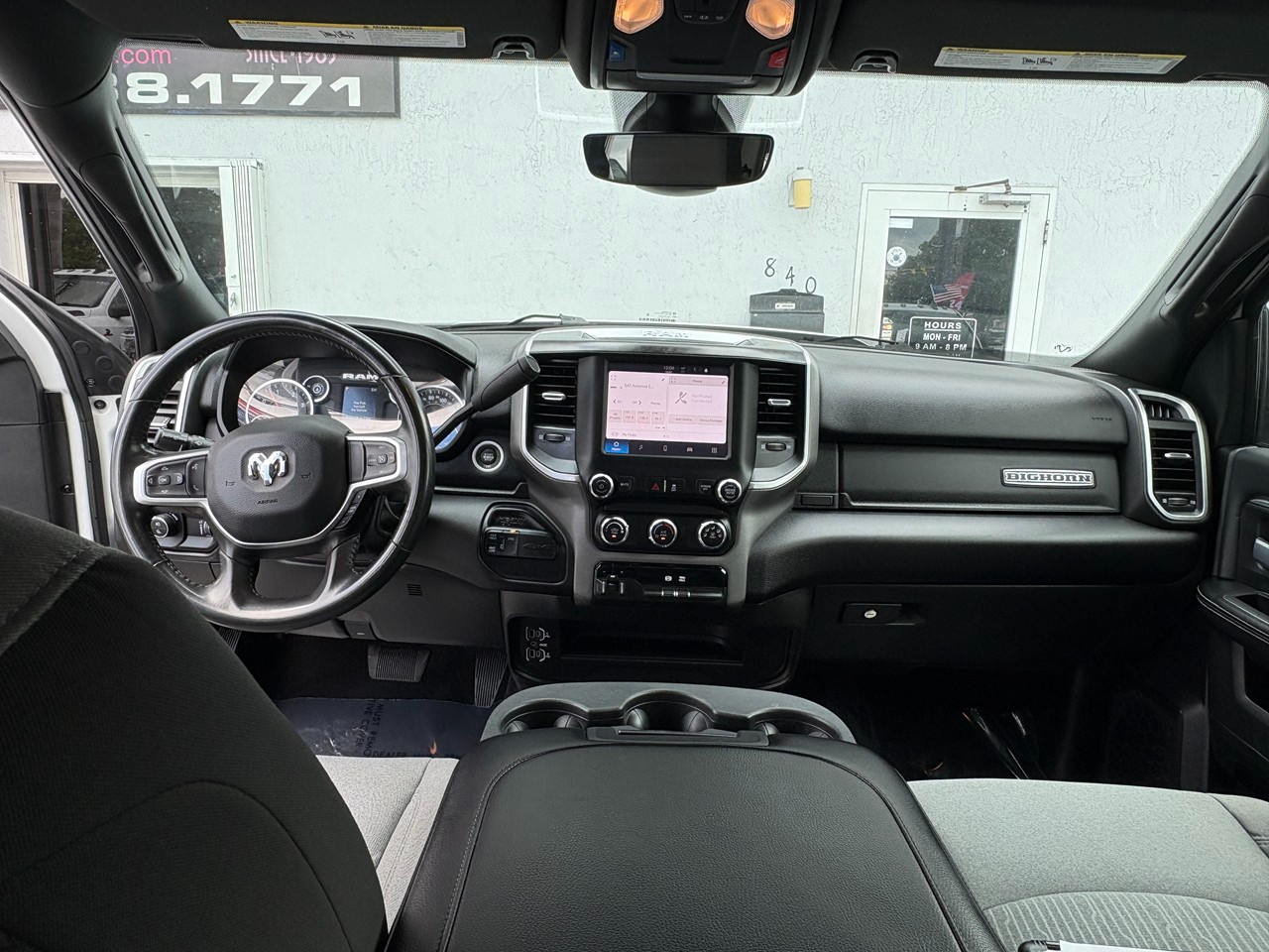 RAM 3500 Big Horn Crew Cab LWB 4WD DRW 2024