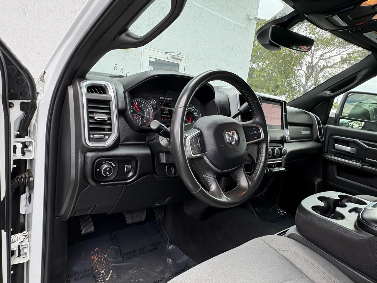 RAM 3500 Big Horn Crew Cab LWB 4WD DRW 2024