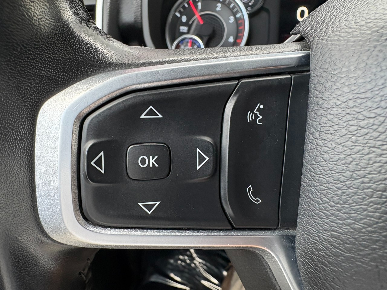 RAM 3500 Big Horn Crew Cab LWB 4WD DRW 2024