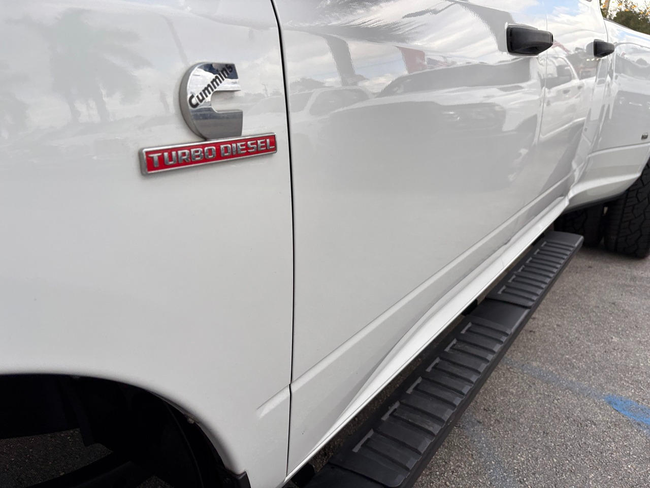 RAM 3500 Tradesman Crew Cab 4WD DRW 2024