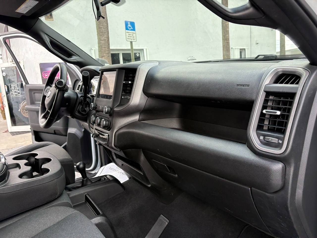 RAM 3500 Tradesman Crew Cab 4WD DRW 2024