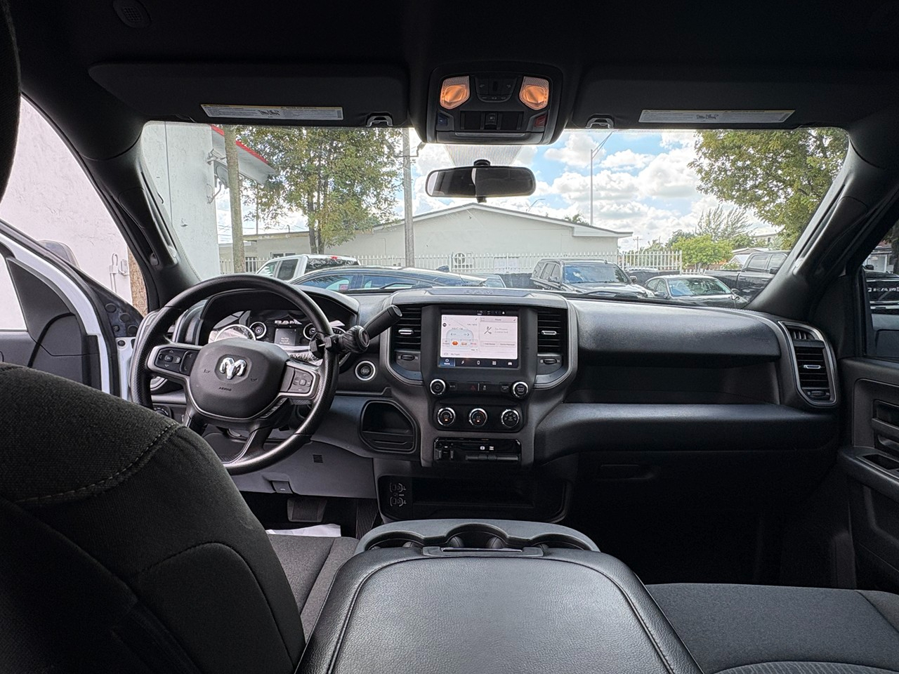 RAM 3500 Tradesman Crew Cab 4WD DRW 2024