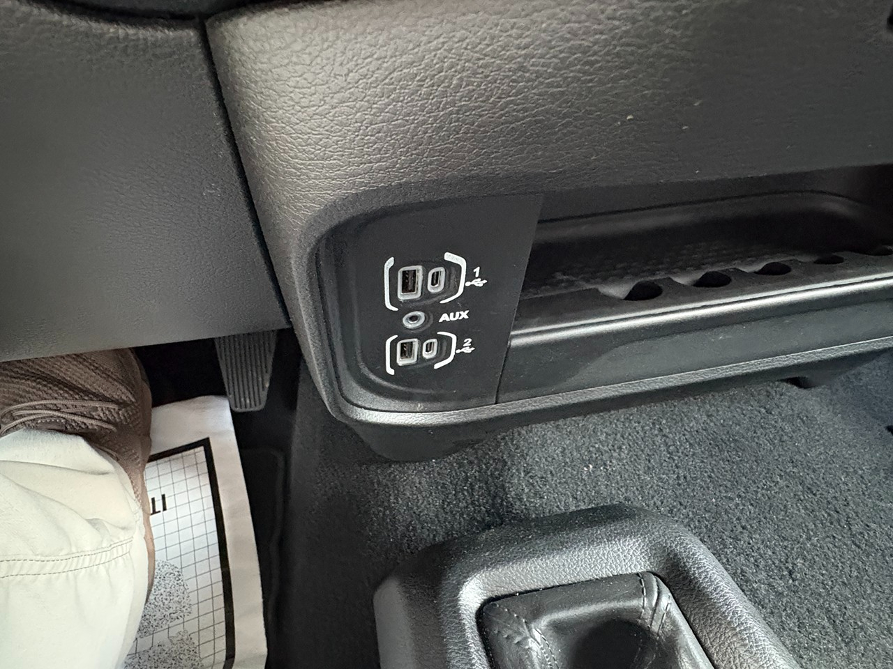 RAM 3500 Tradesman Crew Cab 4WD DRW 2024